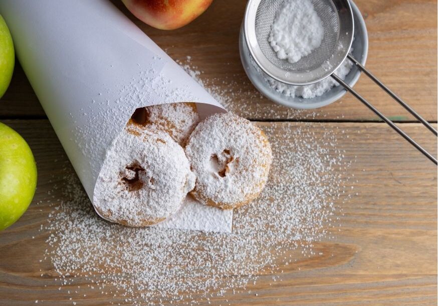 Frittelle di mee per carnevale | Acqua frizzante Sorgesana