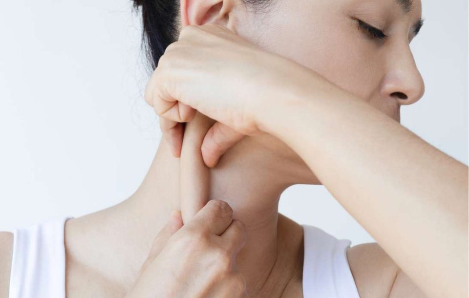 Face yoga per un viso giovane | Acqua Sorgesana